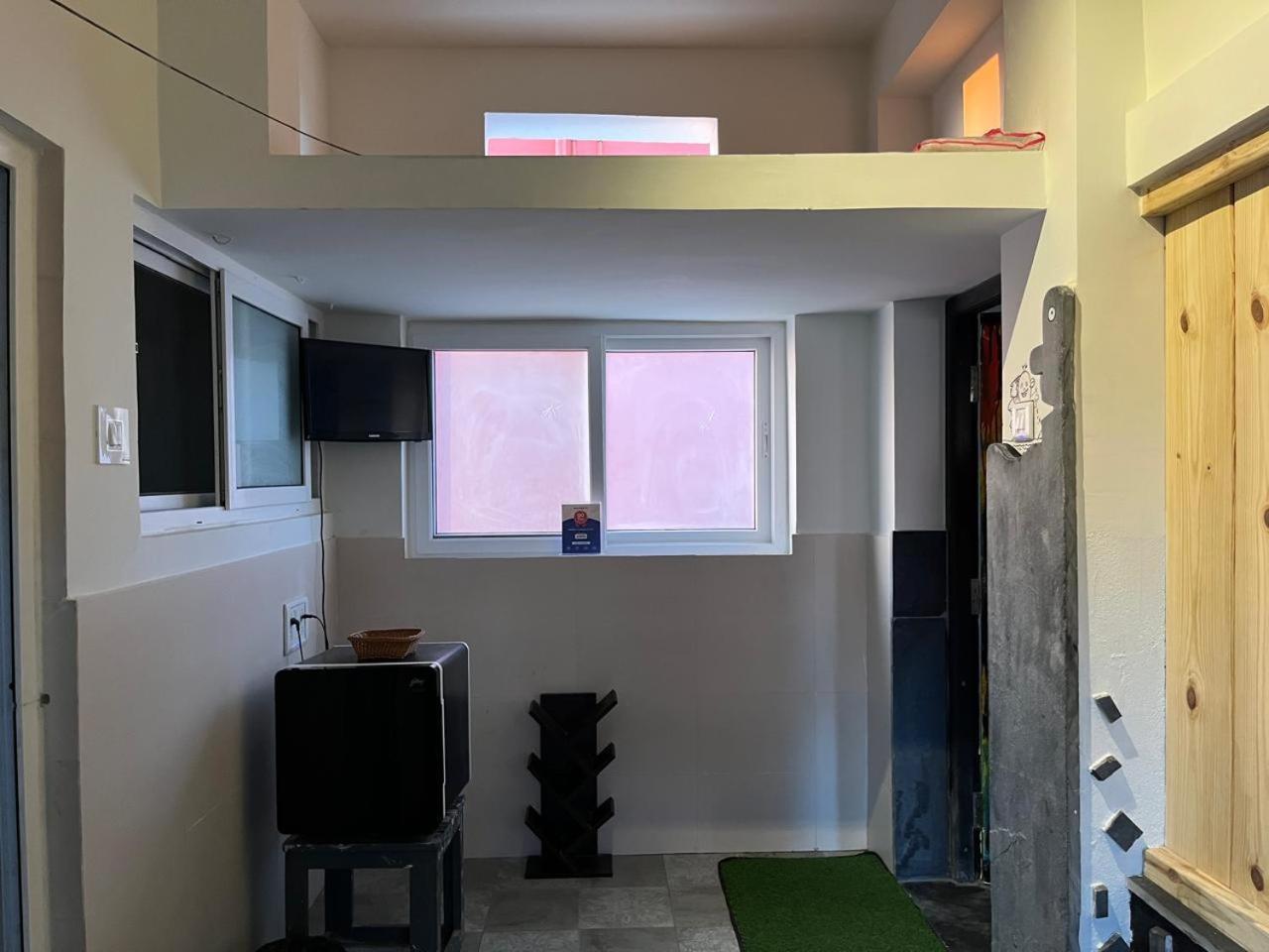 Nirman Homestay 5 Minutes Walk To Beach Puri Buitenkant foto