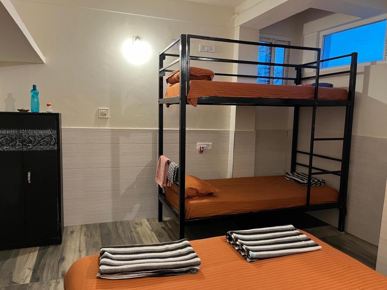 Nirman Homestay 5 Minutes Walk To Beach Puri Buitenkant foto